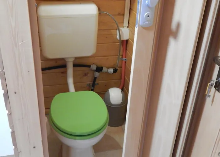 Nočitev z zajtrkom Sunny House 2*