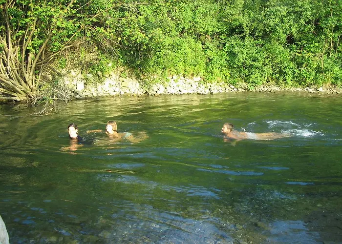 Nočitev z zajtrkom Sunny House 2*