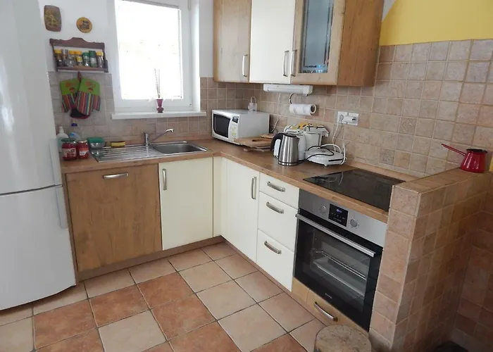 Sunny House Nočitev z zajtrkom